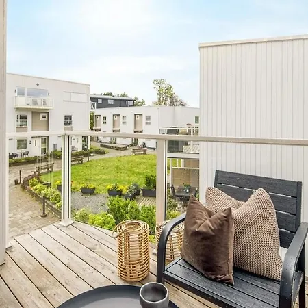 Modern Near Fana Stadium With Parking Apartment *